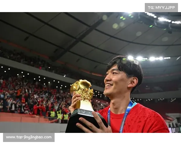 上海海港官宣四名新援加盟,卫冕冠军本土阵容补强完成 上海海港官宣四名新援加盟,卫冕冠军本土阵容补强完成